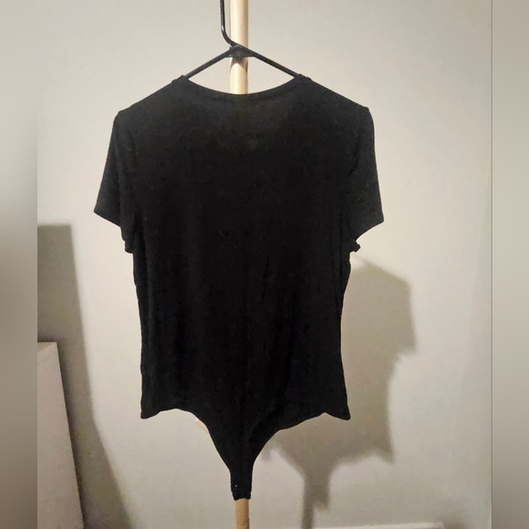 Express Black T-Shirt Bodysuit, L - Picture 3 of 3